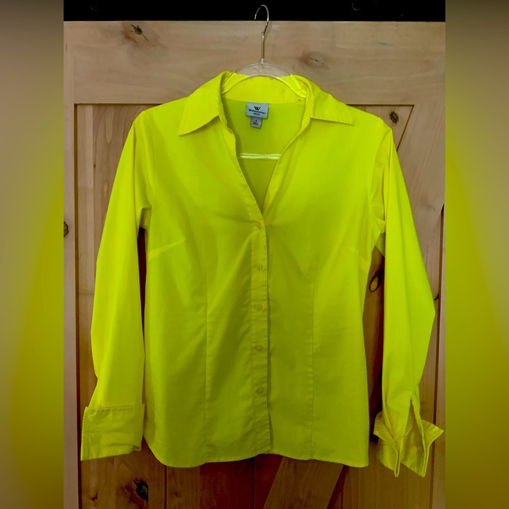 Nice blouse neon